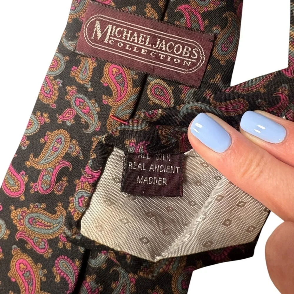 Michael Jacobs Collection Tie Real Ancient Madder Paisley Bird 100% Silk D403